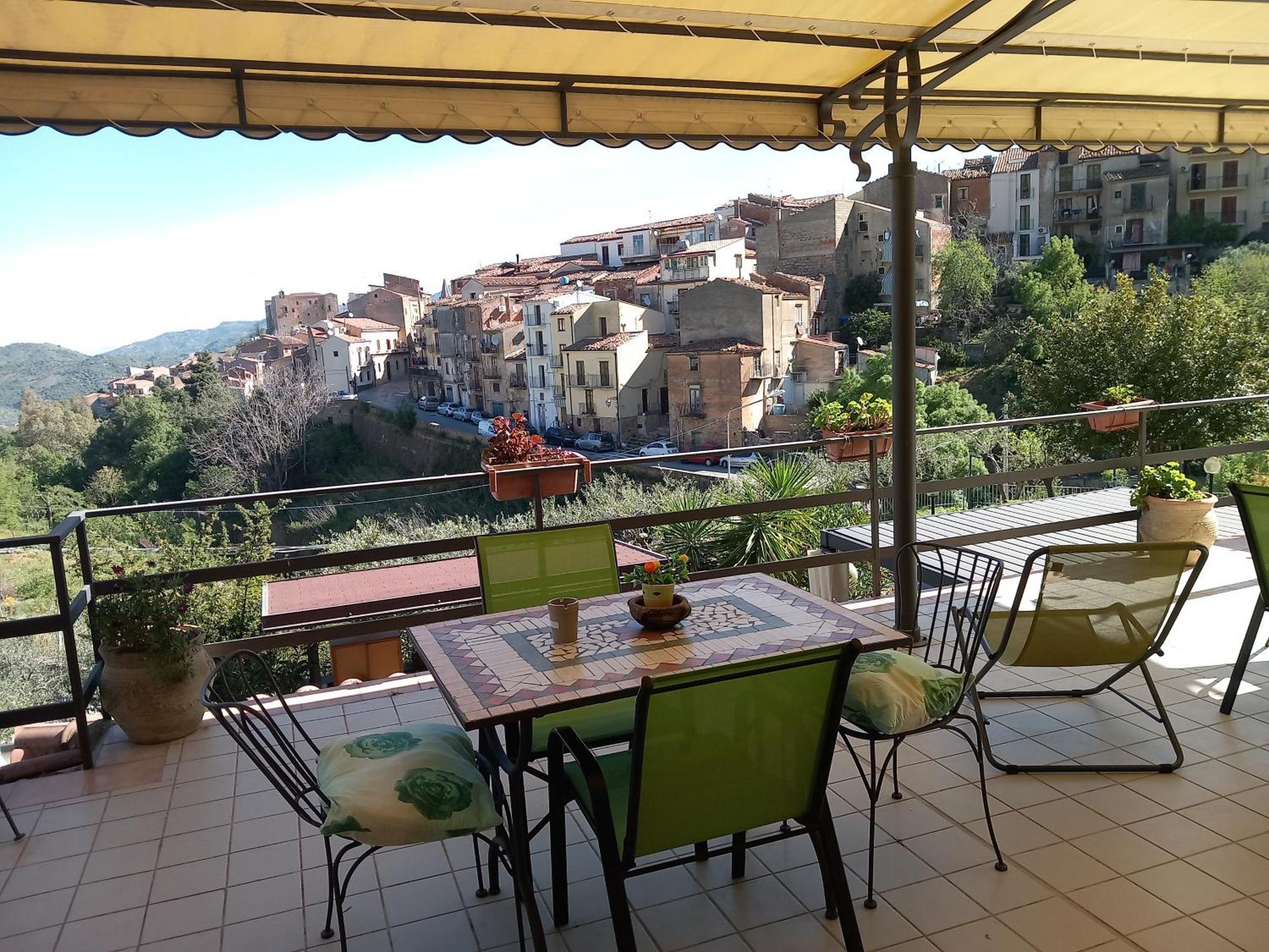 B&B Villa Letizia กัสเตลบูโอโน ภายนอก รูปภาพ