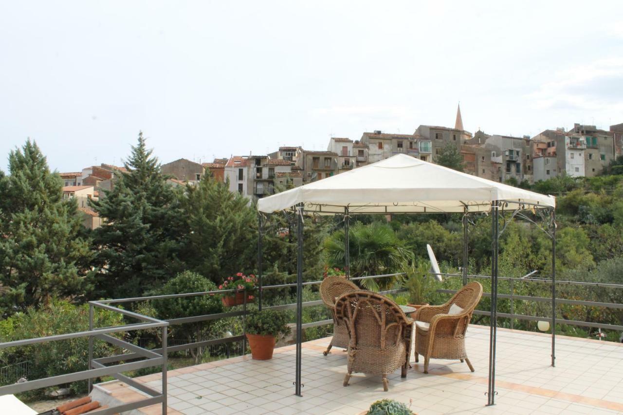 B&B Villa Letizia กัสเตลบูโอโน ภายนอก รูปภาพ