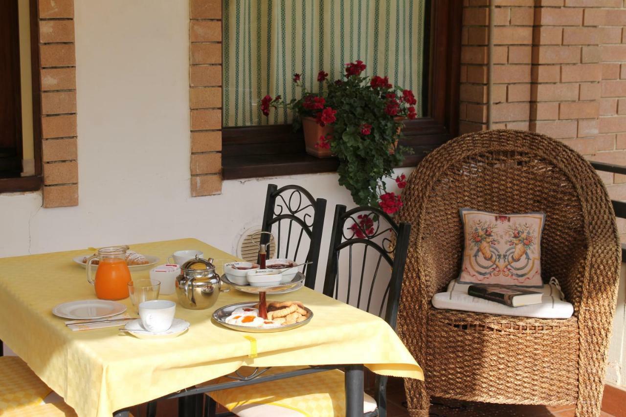 B&B Villa Letizia กัสเตลบูโอโน ภายนอก รูปภาพ
